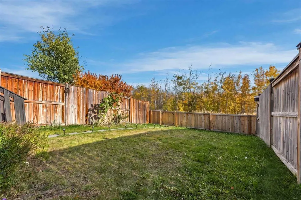 144 Elgin Meadows View SE
