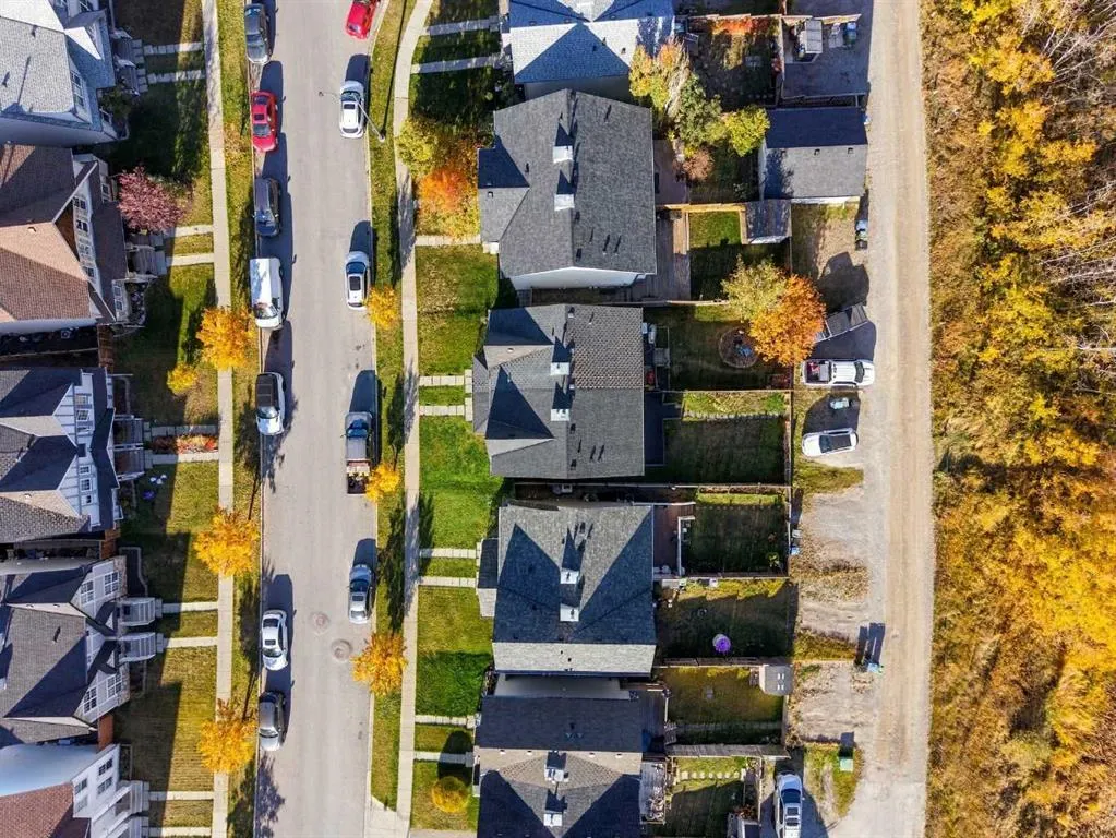 144 Elgin Meadows View SE