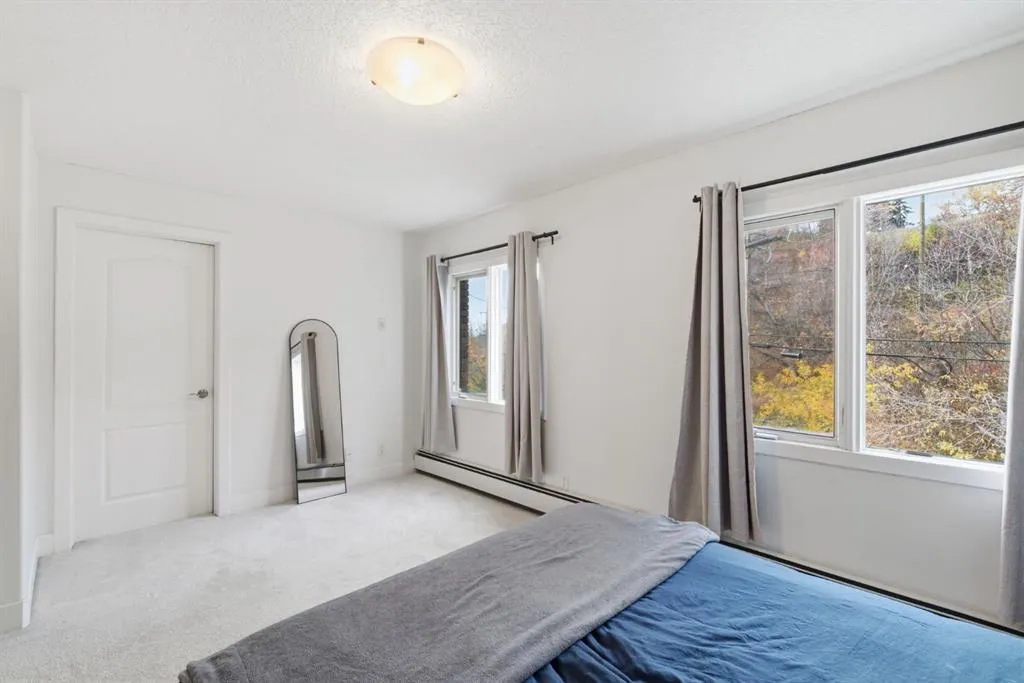 716 3 Avenue NW #305