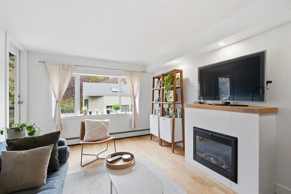 716 3 Avenue NW #305