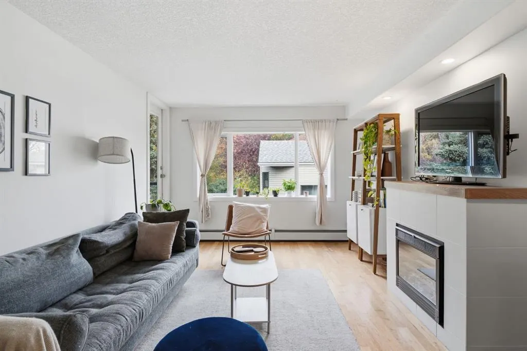 716 3 Avenue NW #305