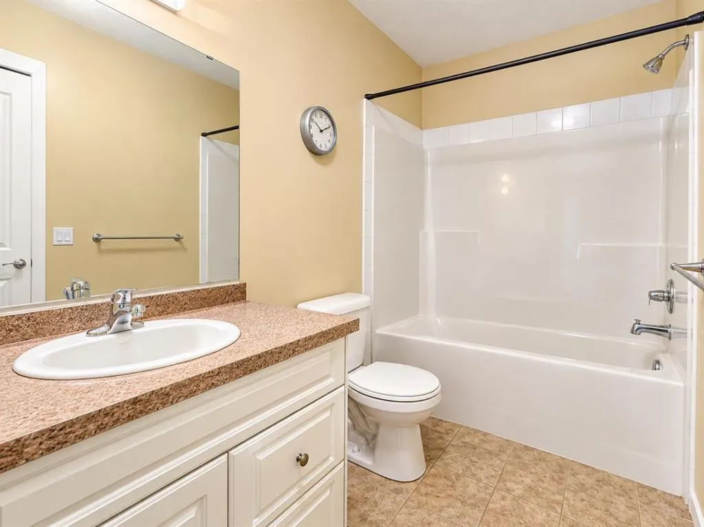 111 4 Avenue #D
