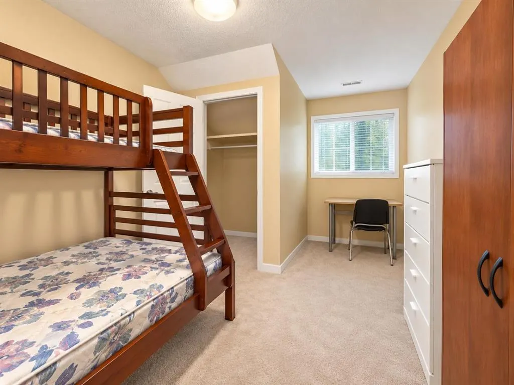111 4 Avenue #D