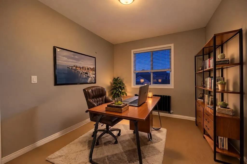462 Williamstown Green NW