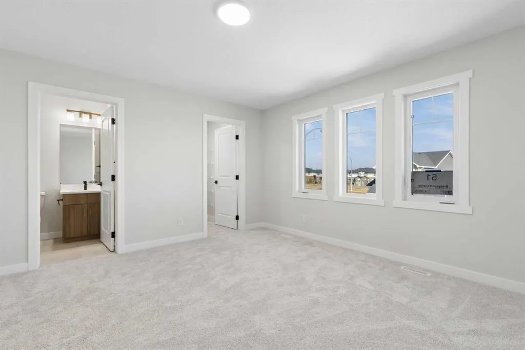 51 Bridgeport Circle