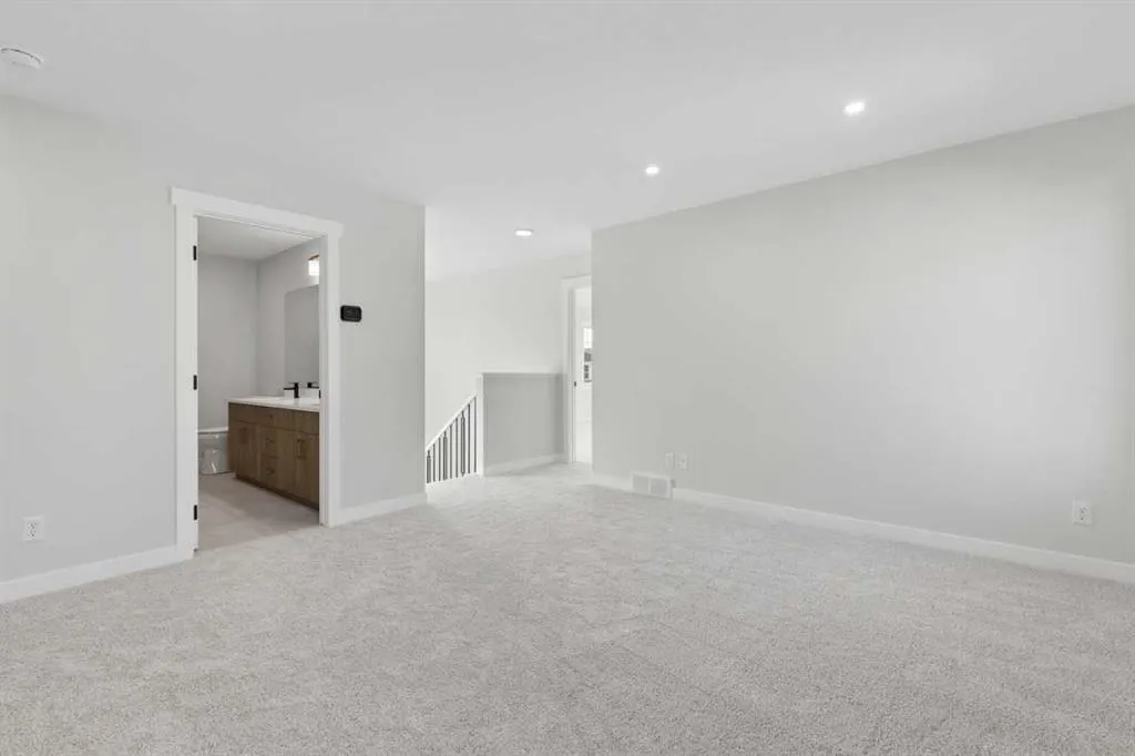 51 Bridgeport Circle