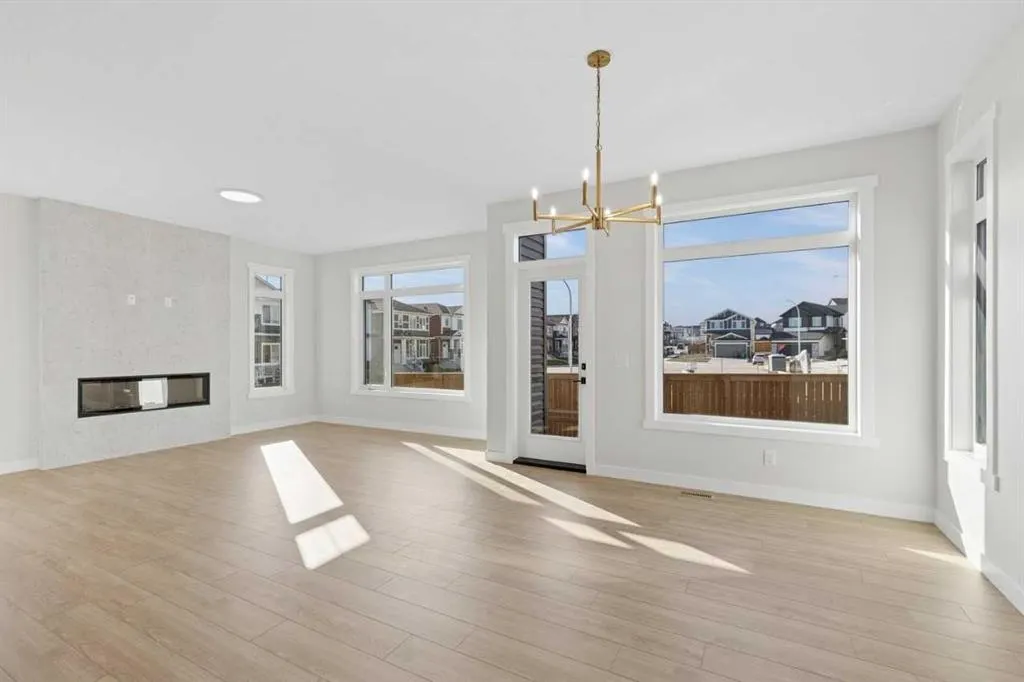 51 Bridgeport Circle