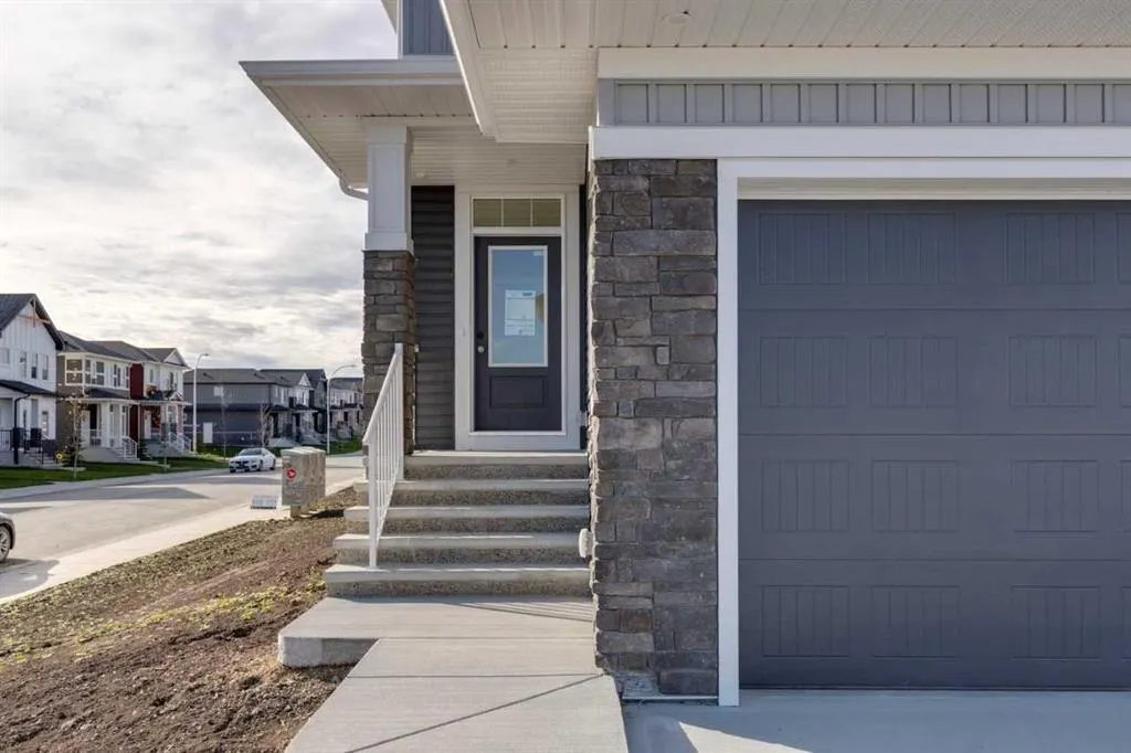 51 Bridgeport Circle