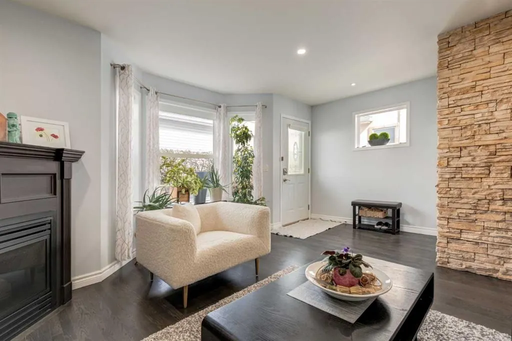 2013 24 Street SW #2