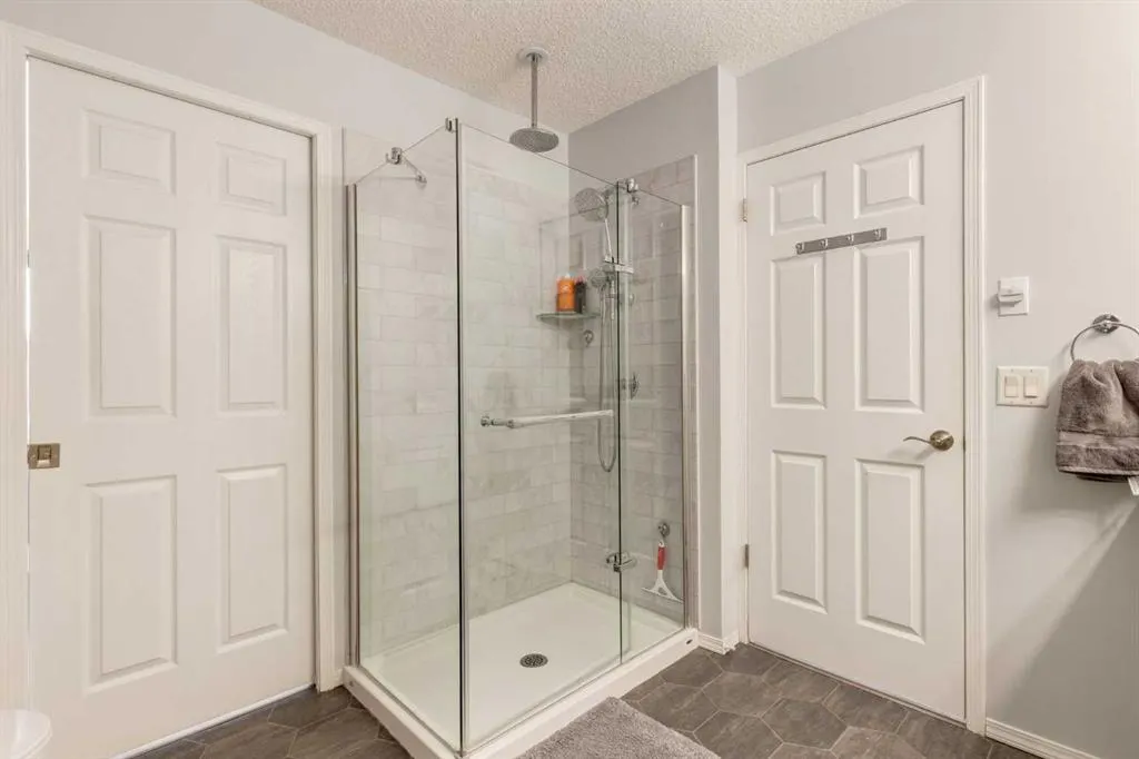 2013 24 Street SW #2