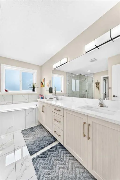 260 Corner Meadows Manor NE