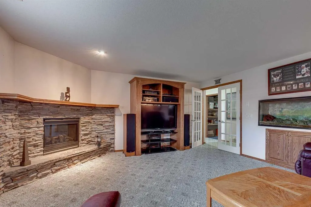 14 Kingston Drive
