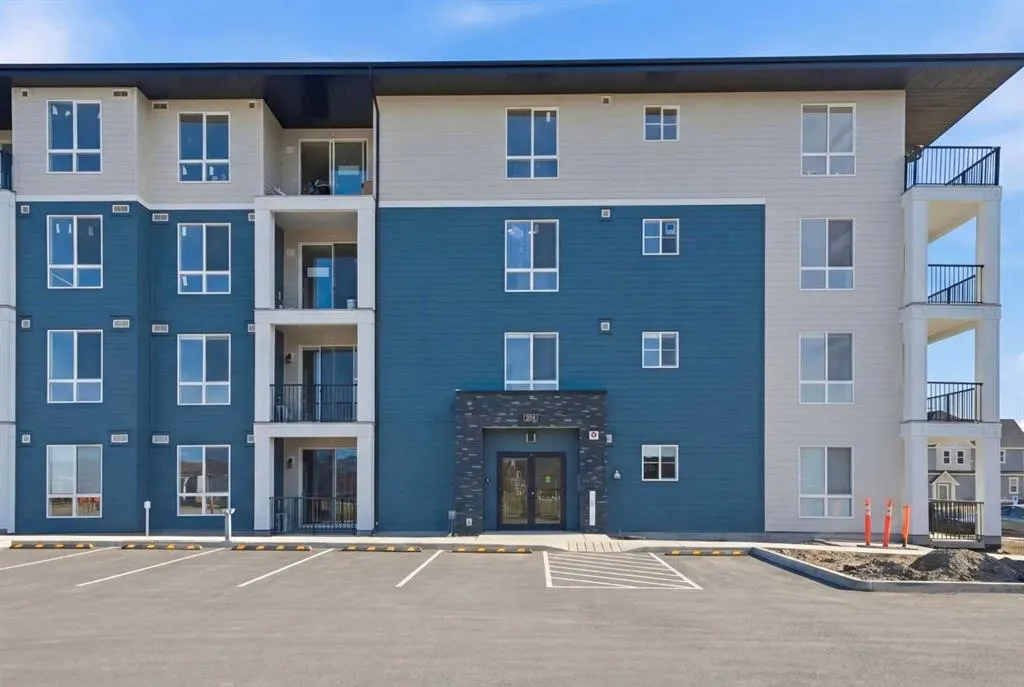 47 Creekview Gardens SW #1105