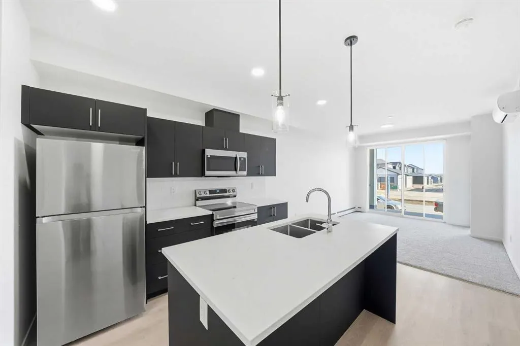 47 Creekview Gardens SW #1105
