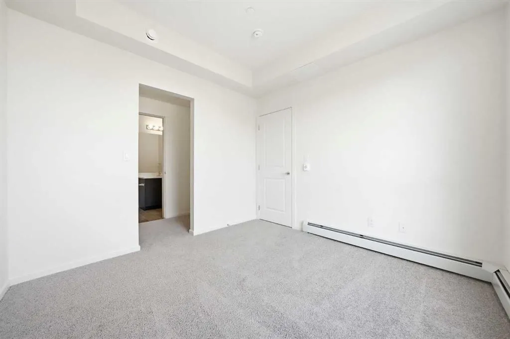 47 Creekview Gardens SW #1105