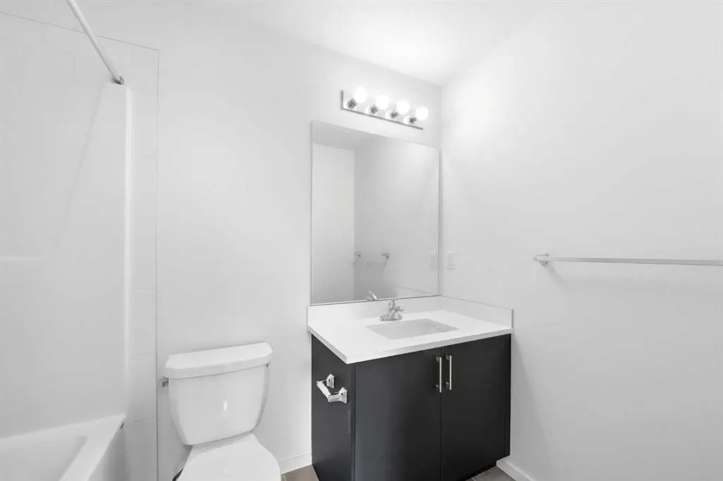 47 Creekview Gardens SW #1105