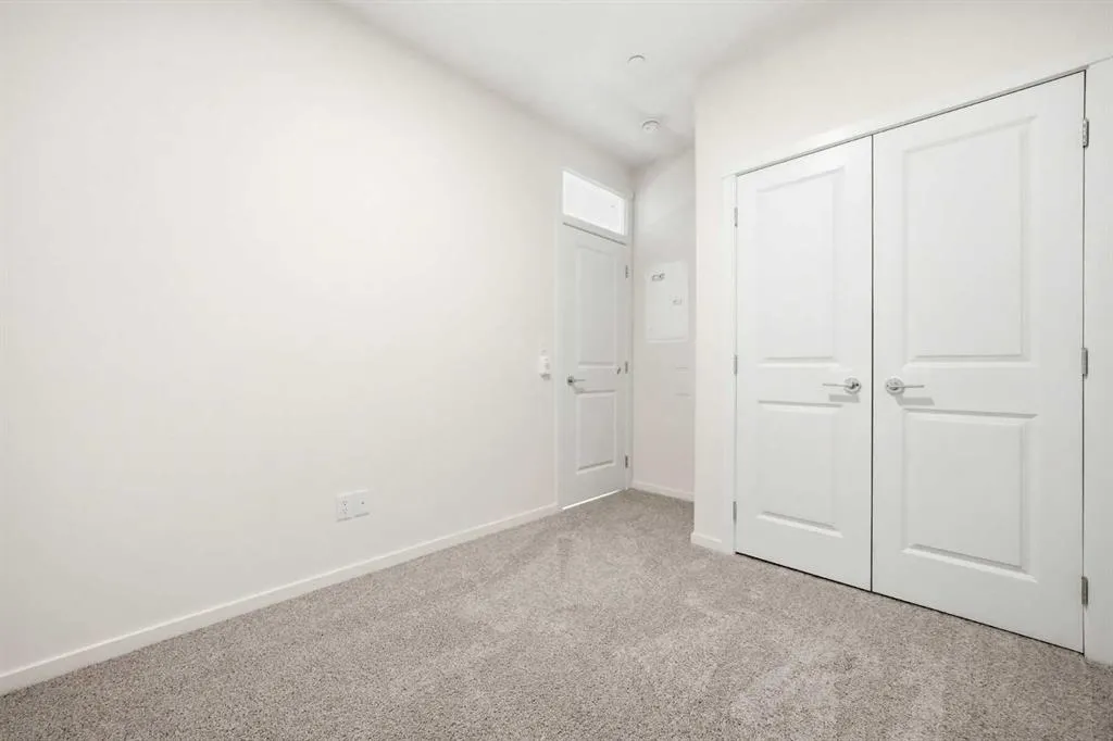47 Creekview Gardens SW #1105