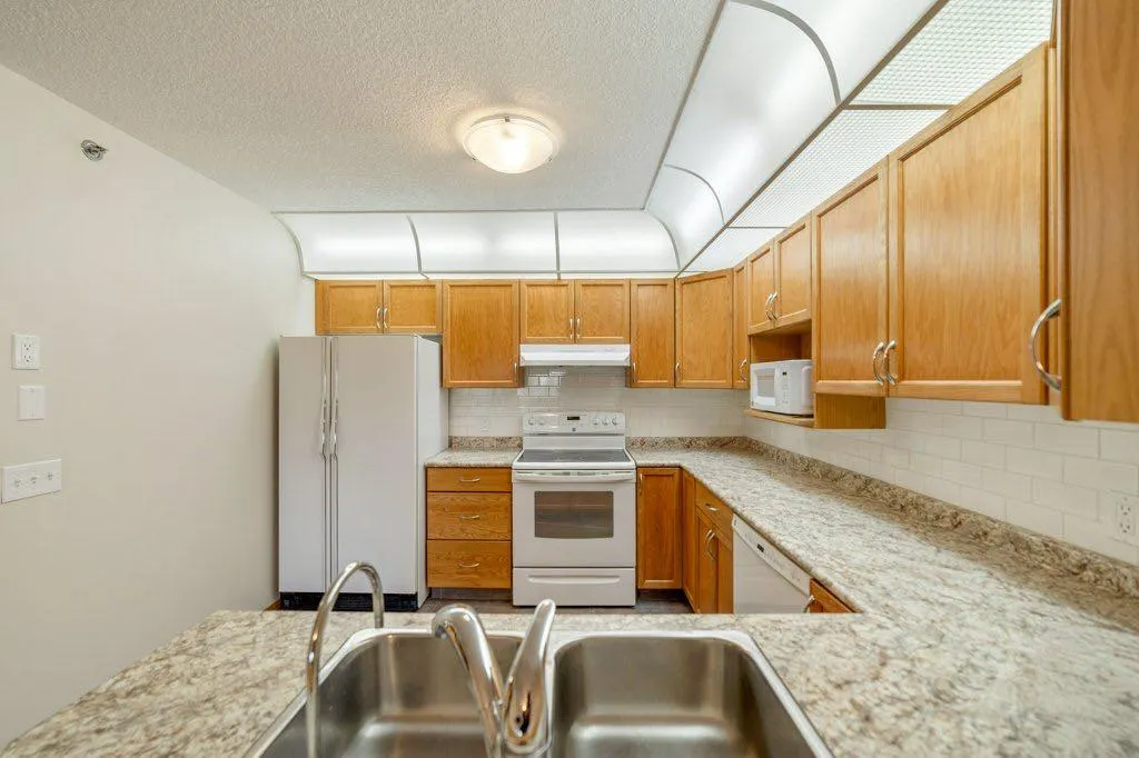 75 1 Avenue S #416