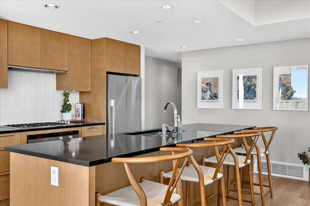 1111 10 Street SW #2406
