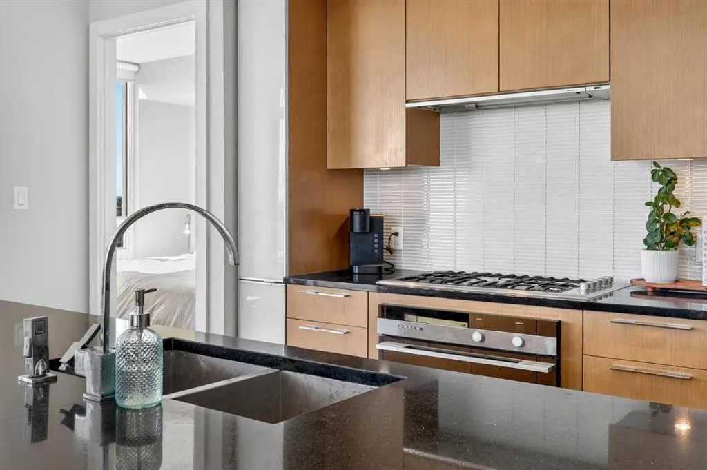 1111 10 Street SW #2406