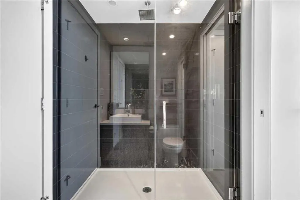 1111 10 Street SW #2406