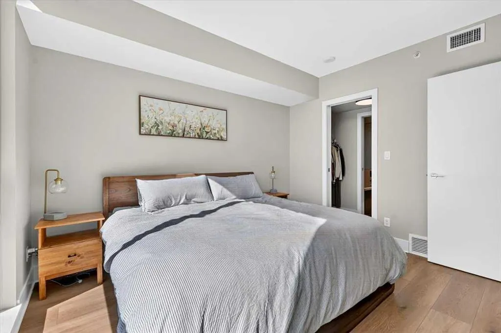 1111 10 Street SW #2406