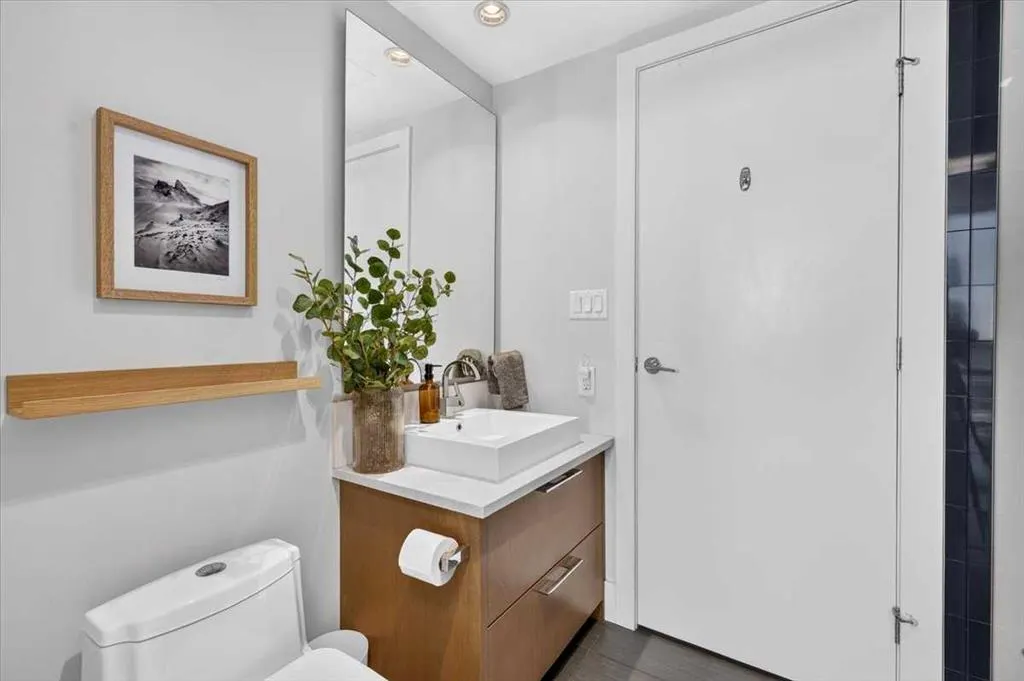 1111 10 Street SW #2406