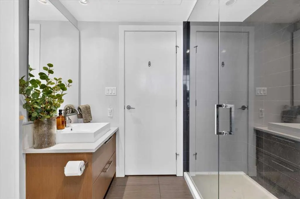 1111 10 Street SW #2406