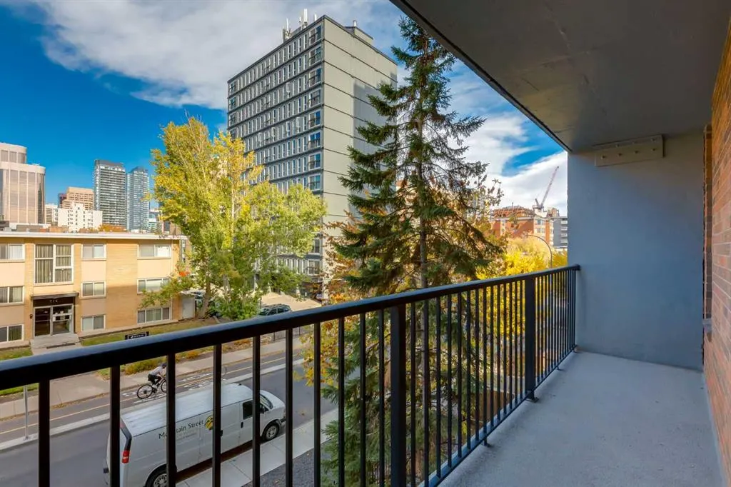 715 15 Avenue SW #303