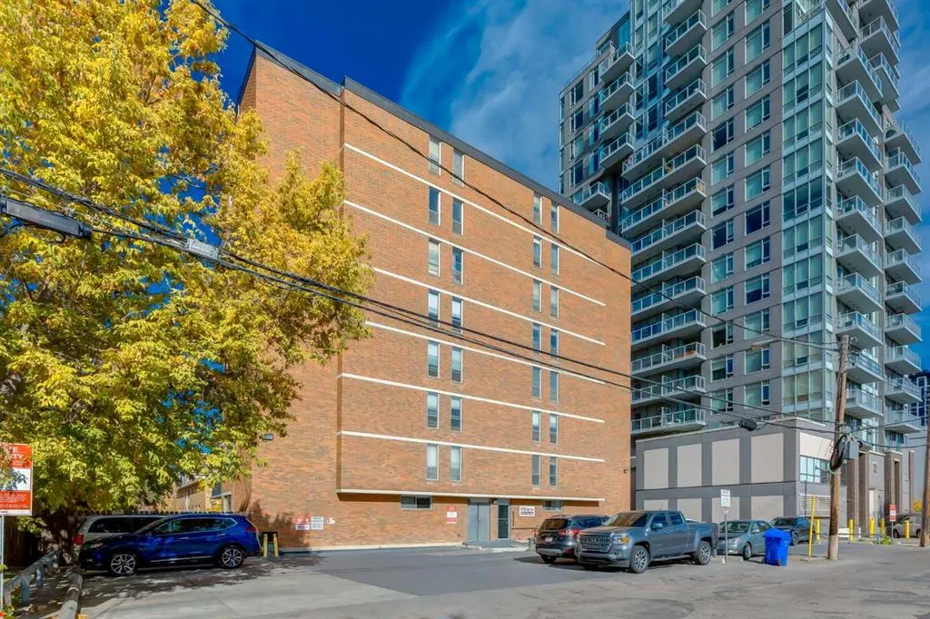 715 15 Avenue SW #303