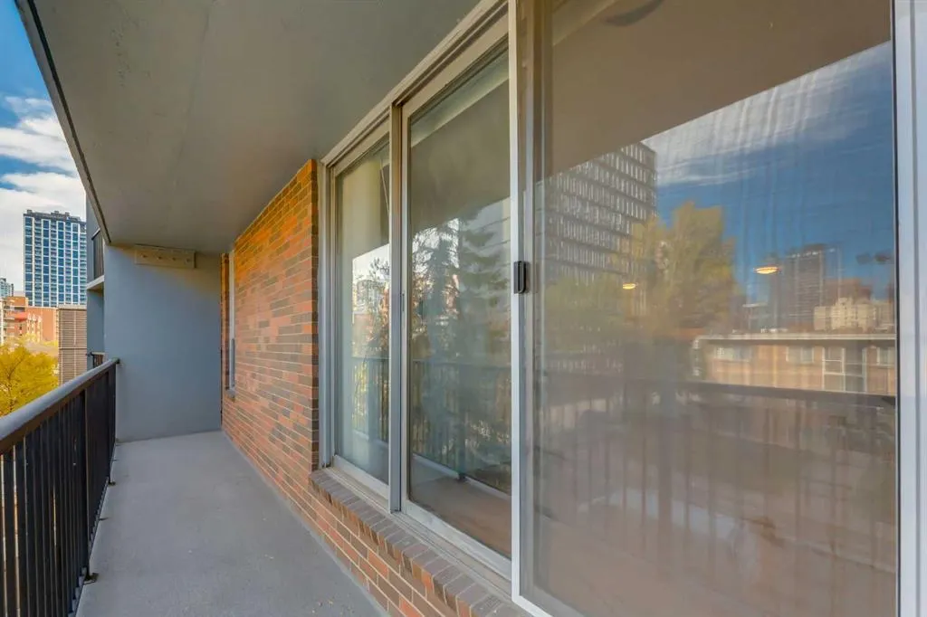 715 15 Avenue SW #303