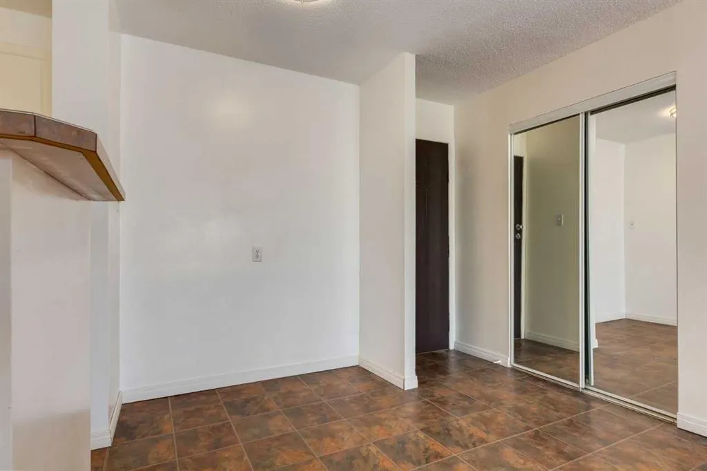 715 15 Avenue SW #303
