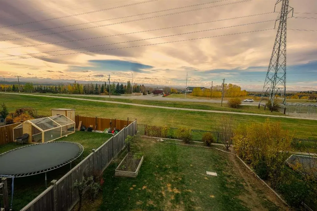 13 Tuscany Ridge Mews NW