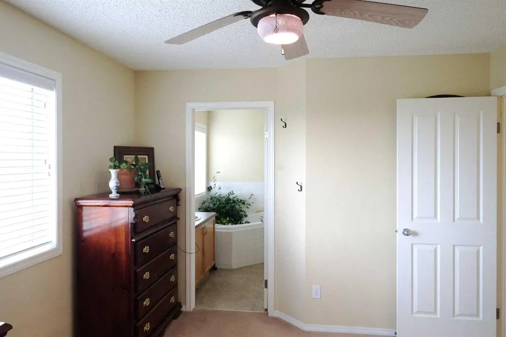 13 Tuscany Ridge Mews NW