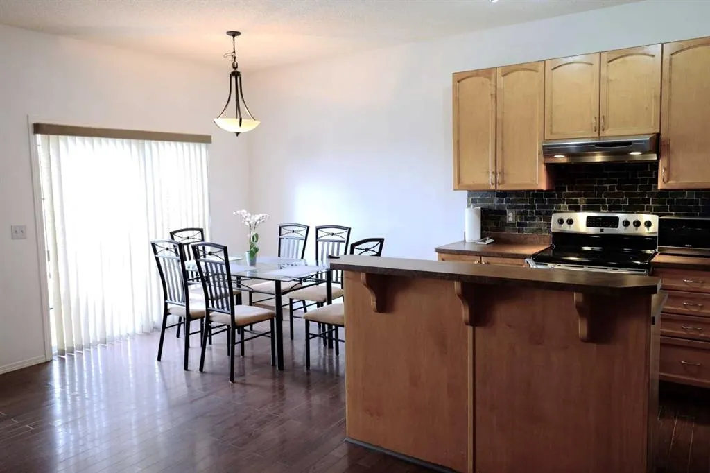 13 Tuscany Ridge Mews NW