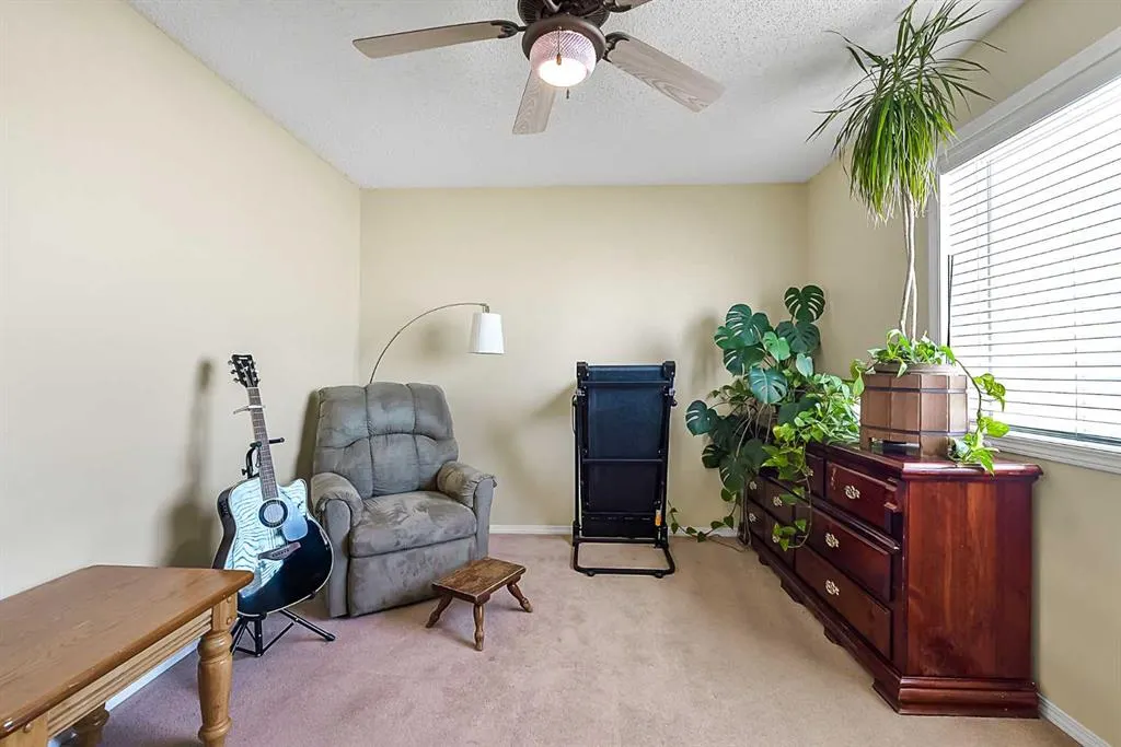 13 Tuscany Ridge Mews NW