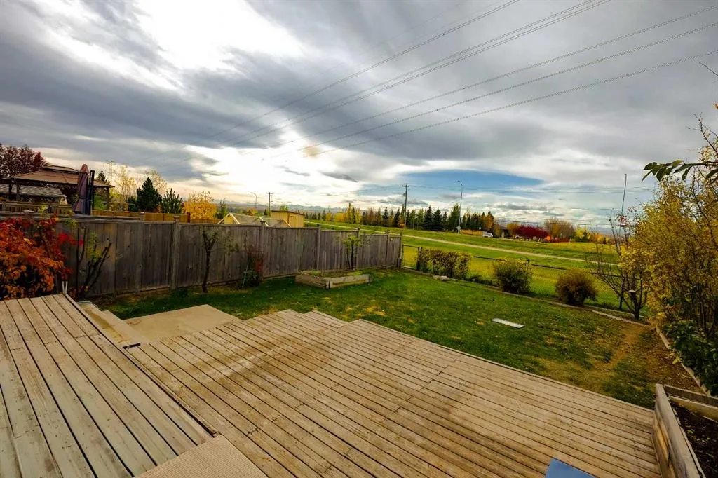 13 Tuscany Ridge Mews NW