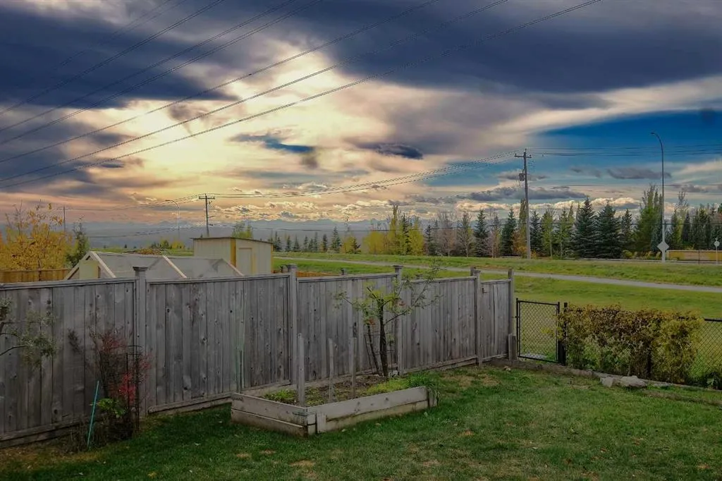 13 Tuscany Ridge Mews NW