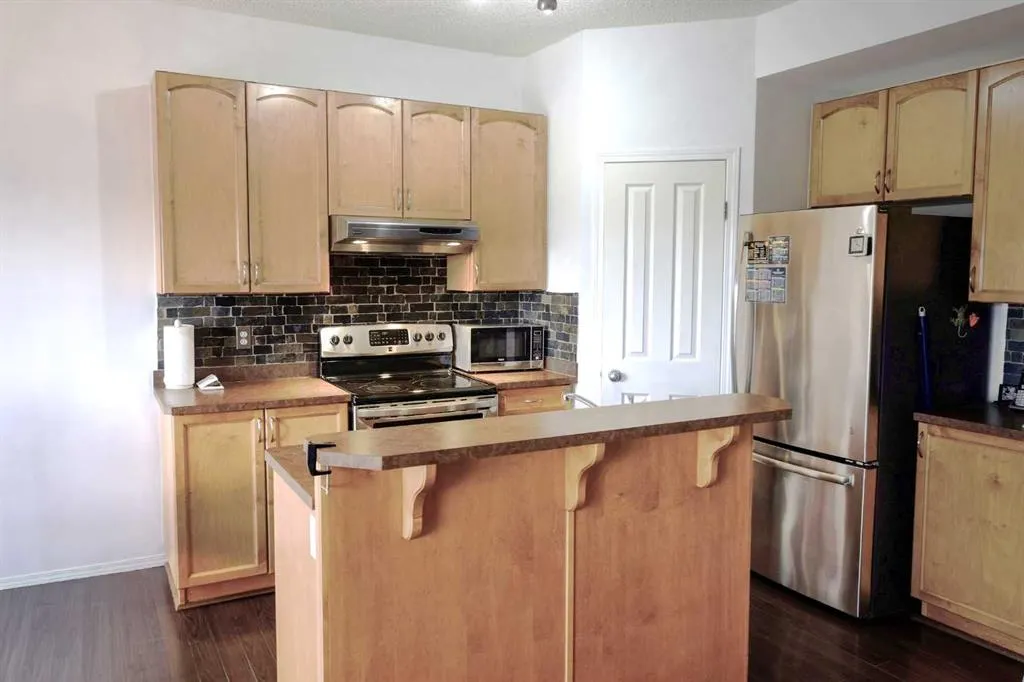 13 Tuscany Ridge Mews NW