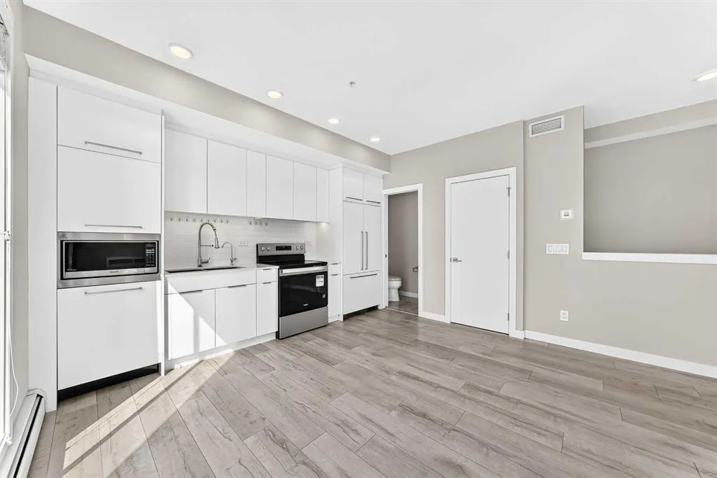 3130 Thirsk Street NW #410