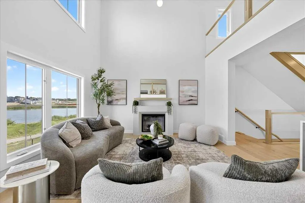 7 Lakewood Point