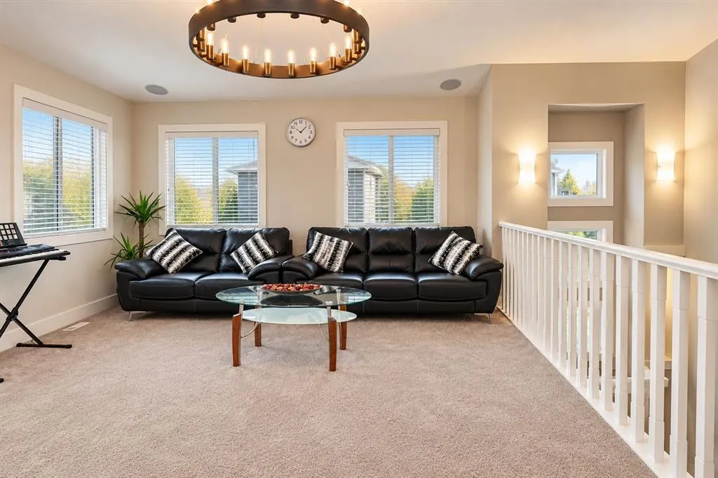 108 Kinniburgh Close
