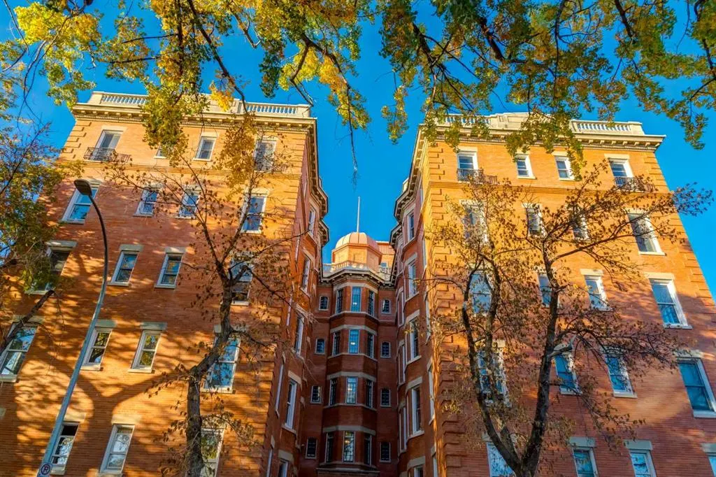 804 18 Avenue SW #203