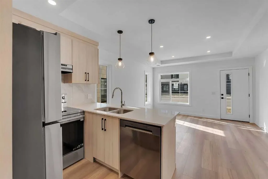 156 Park Street #203