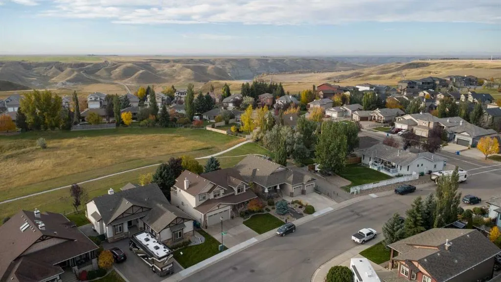 4 Canyoncrest Point W