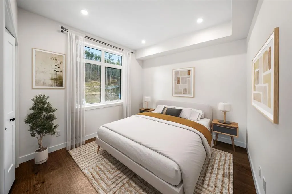 10 Cascade Ridge #204