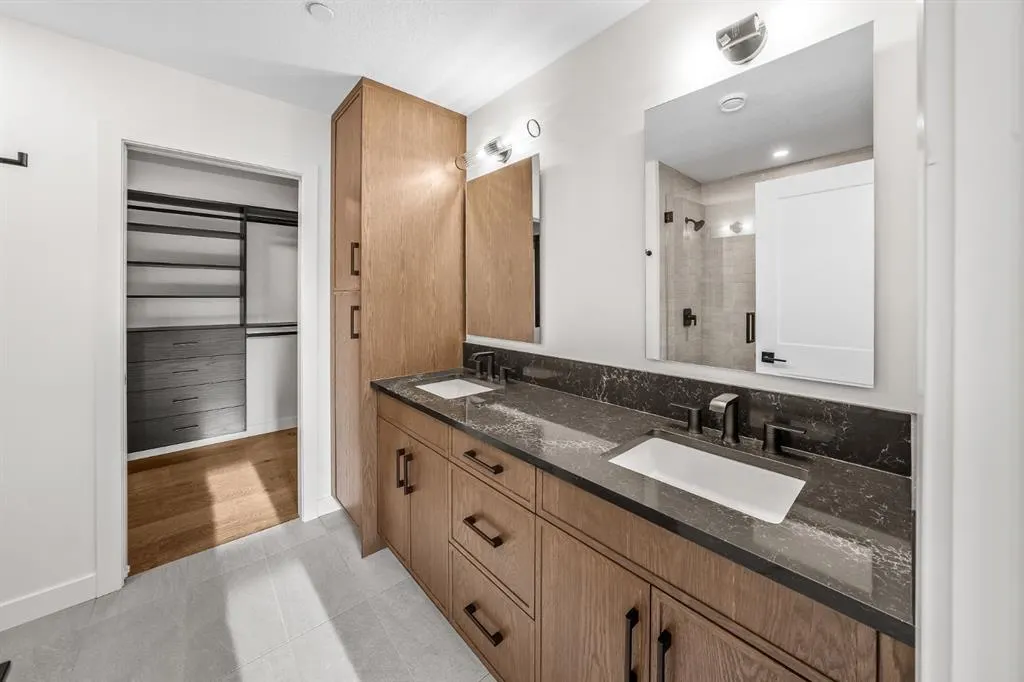 10 Cascade Ridge #204