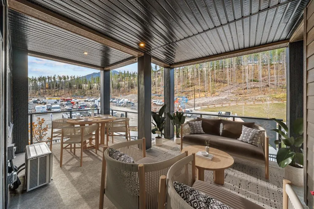 10 Cascade Ridge #204