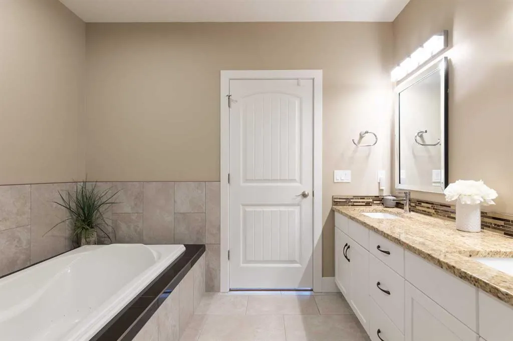 26 Palisades Lane NE
