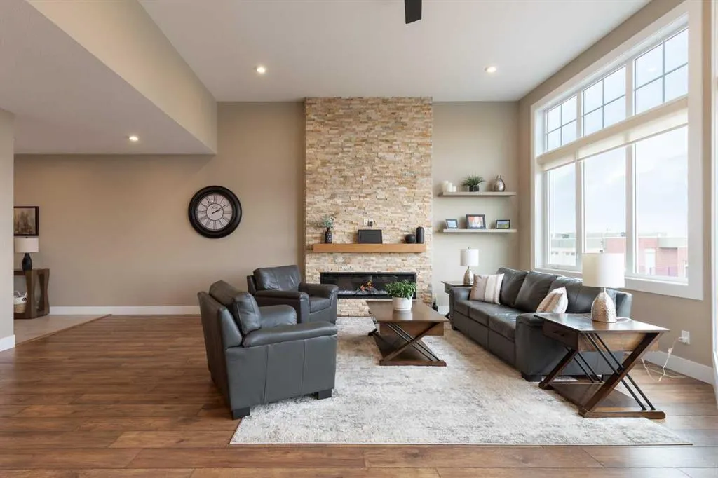 26 Palisades Lane NE